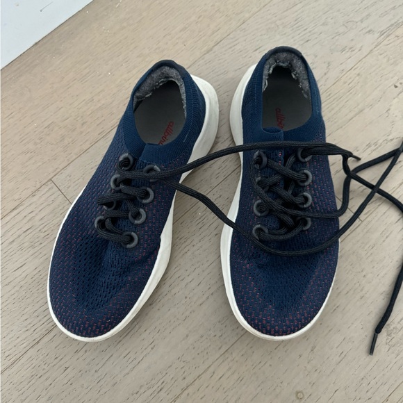 Allbirds Tree Dasher Lace Up Shoes - Picture 7 of 8